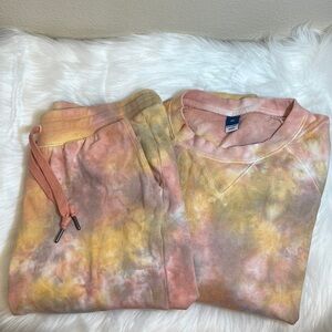 OLD Navy Tie Dye Two Piece Sweatshirt Jogger Set